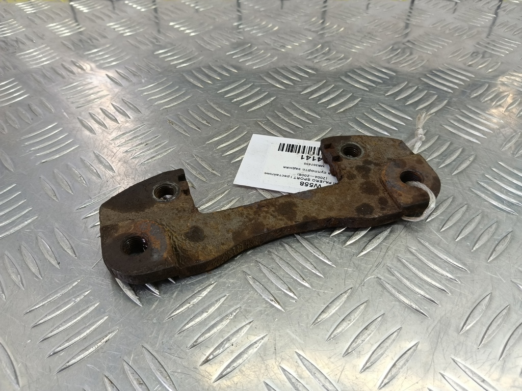 скоба суппорта MITSUBISHI PAJERO SPORT  MR307405, 3620 рублей, Москва