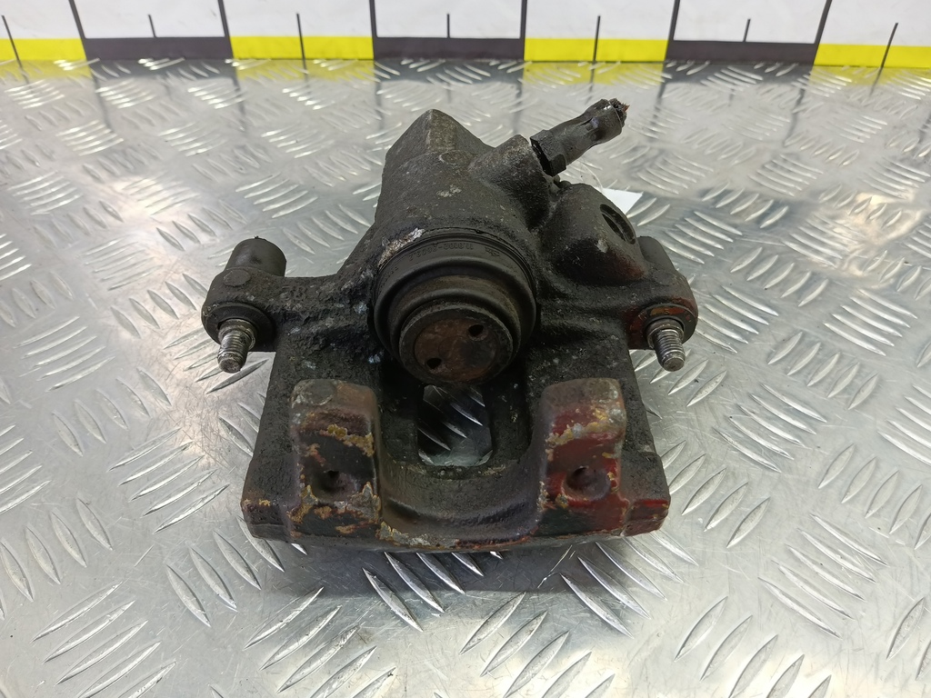 суппорт MAZDA 3  BPYK2671XB, 4430 рублей, Москва