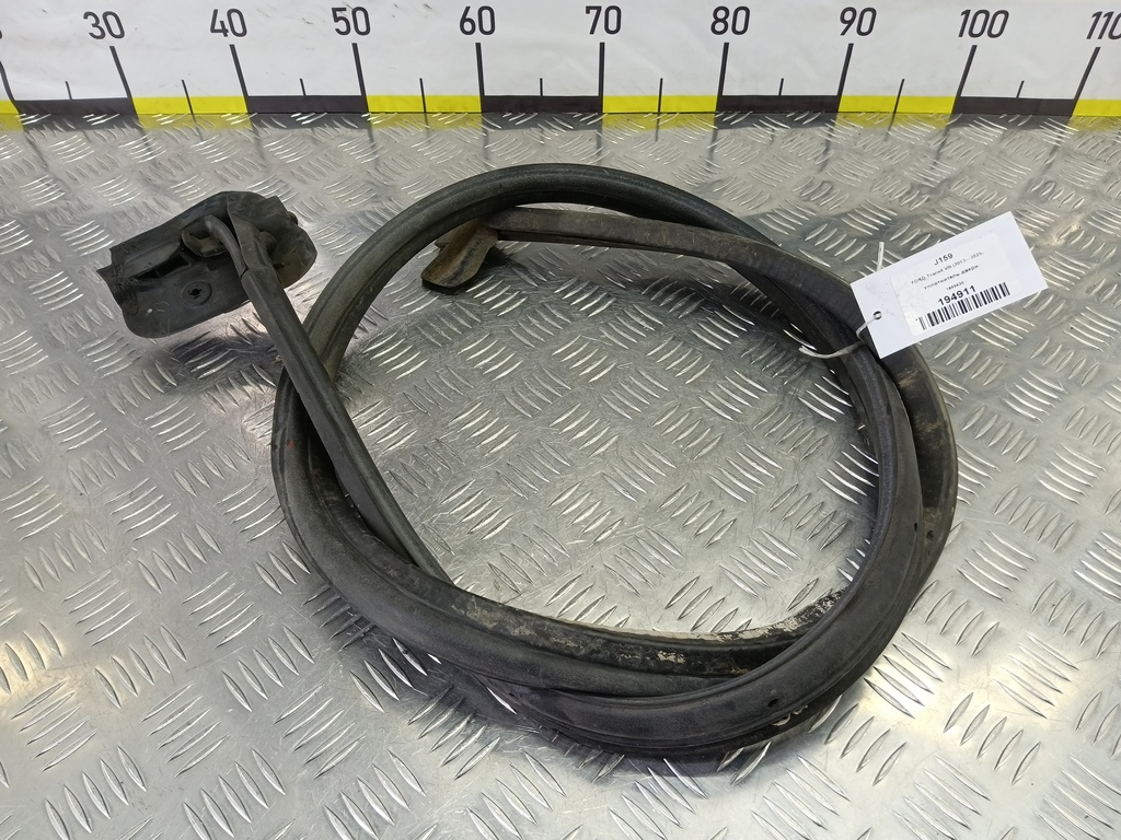 уплотнитель двери FORD Transit  1945435, 2700 рублей, Москва