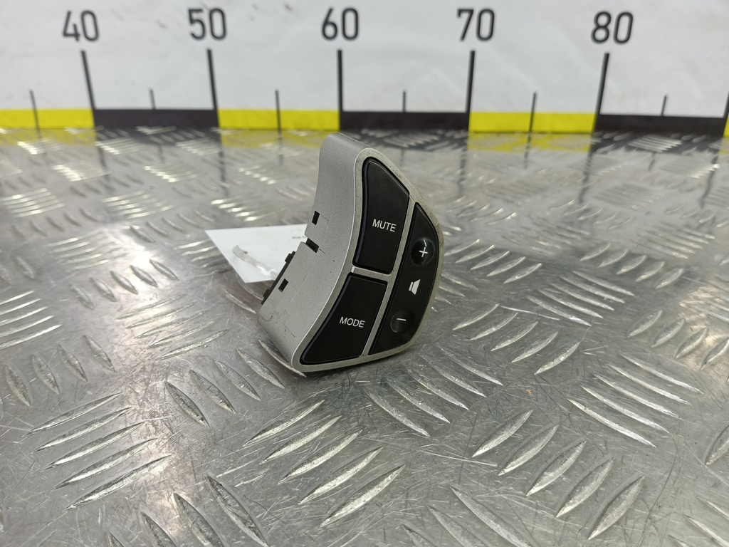 блок кнопок Kia Ceed  967101H2001S, 630 рублей, Москва