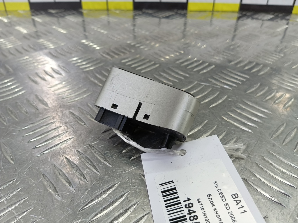блок кнопок Kia Ceed  967101H1001S, 630 рублей, Москва