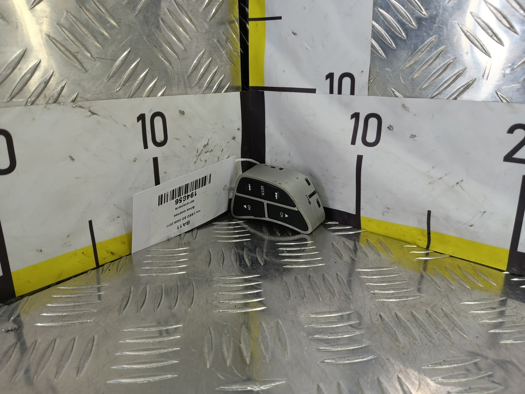 блок кнопок Kia Ceed  967101H1001S, 630 рублей, Москва