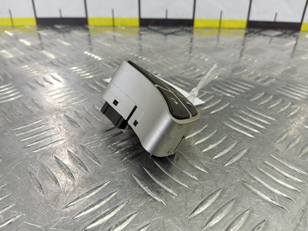 блок кнопок Kia Ceed  967101H1001S, 630 рублей, Москва