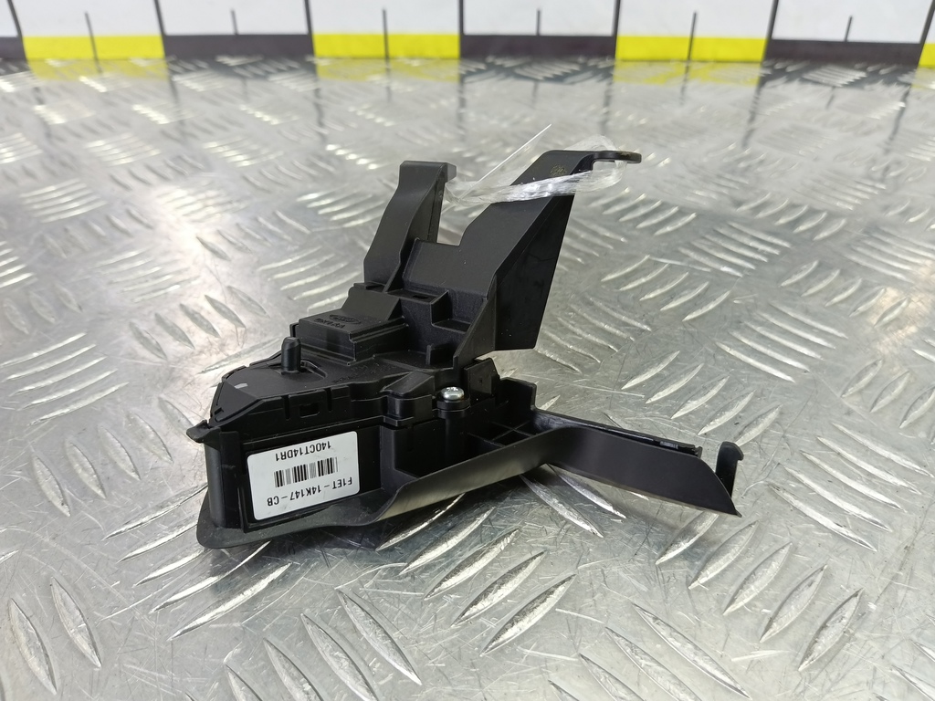 блок кнопок FORD Focus 2.0 AMT (160 л.с.)Focus  III рестайлинг (2014—2019) Седан 1850429, 1780 рублей, Москва