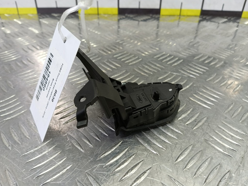 блок кнопок FORD Focus 2.0 AMT (160 л.с.)Focus  III рестайлинг (2014—2019) Седан 1850429, 1780 рублей, Москва