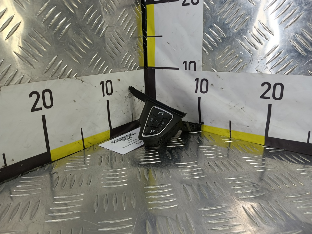 блок кнопок FORD Focus 2.0 AMT (160 л.с.)Focus  III рестайлинг (2014—2019) Седан 1850429, 1780 рублей, Москва