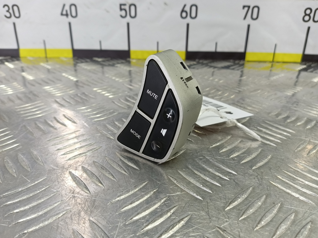 блок кнопок Kia Ceed  967101H2001S, 630 рублей, Москва