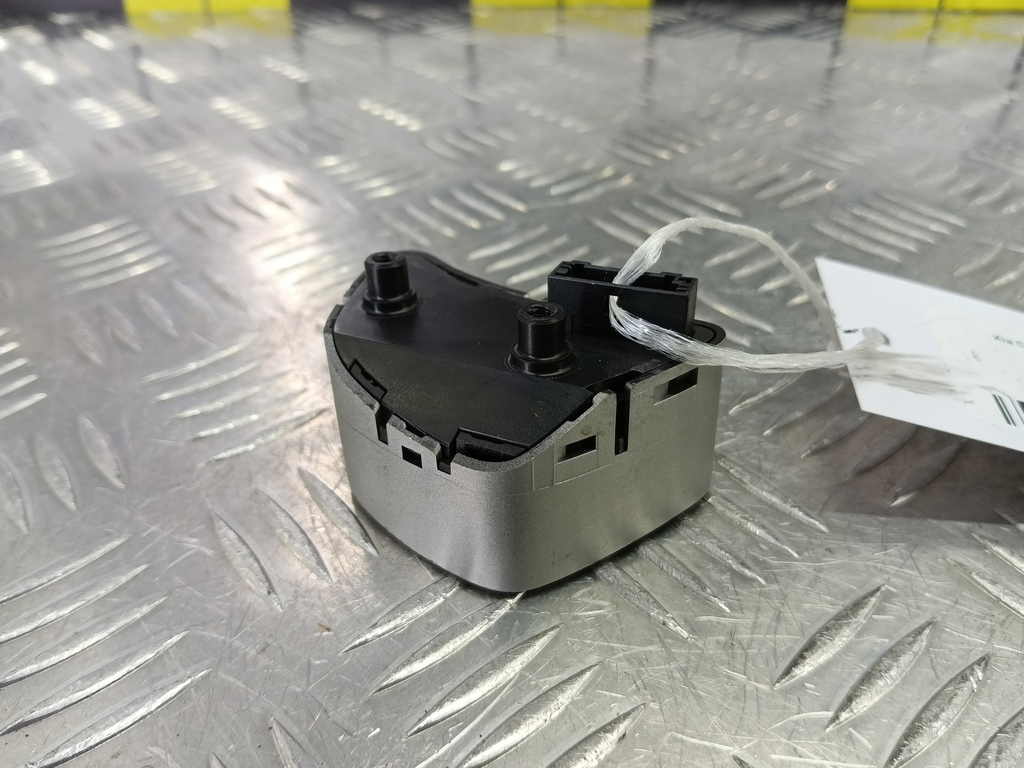 блок кнопок Kia Ceed  967101H2001S, 630 рублей, Москва