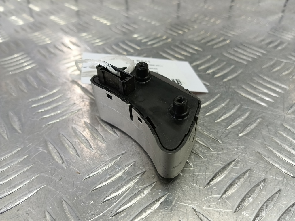 блок кнопок Kia Ceed  967101H2001S, 630 рублей, Москва