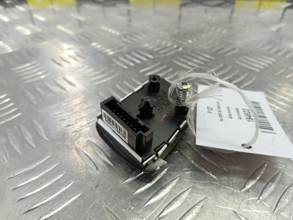 блок кнопок Kia Ceed  967201H300EQ, 2240 рублей, Москва