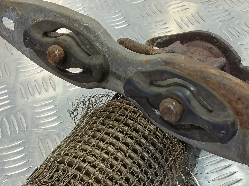 коллектор выпускной FORD Focus 2.0 AMT (160 л.с.)Focus  III рестайлинг (2014—2019) Седан BV6Z5G232B, 34900 рублей, Москва