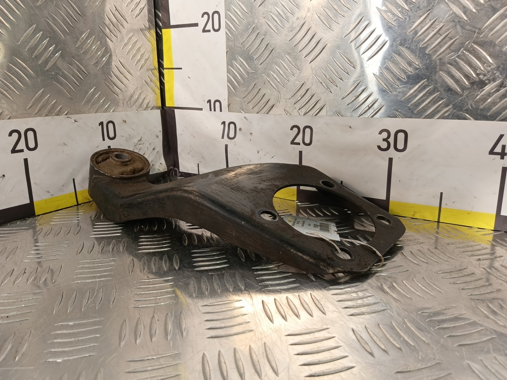 подушка редуктора MITSUBISHI PAJERO  MR374561, 3050 рублей, Москва