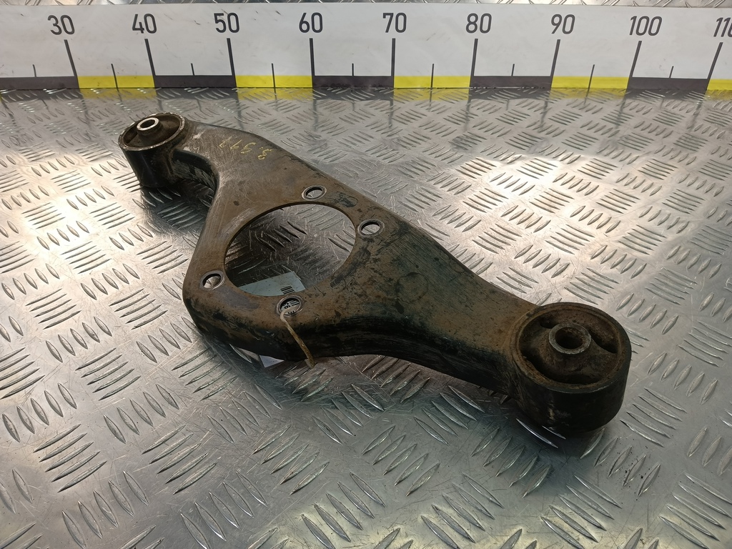 подушка редуктора MITSUBISHI PAJERO  MR374566, 1210 рублей, Москва