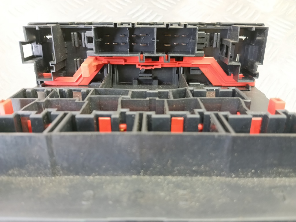 блок комфорта Volkswagen Caddy  3C0937049AD, 1550 рублей, Москва