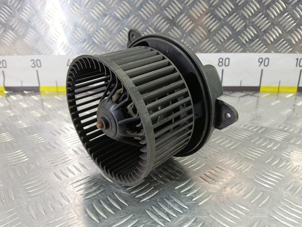 моторчик отопителя Opel Vivaro  4409447, 2700 рублей, Москва