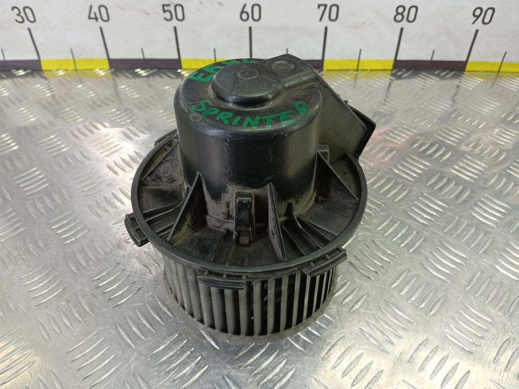 моторчик отопителя MERCEDES-BENZ Sprinter  A0008356007, 2930 рублей, Москва