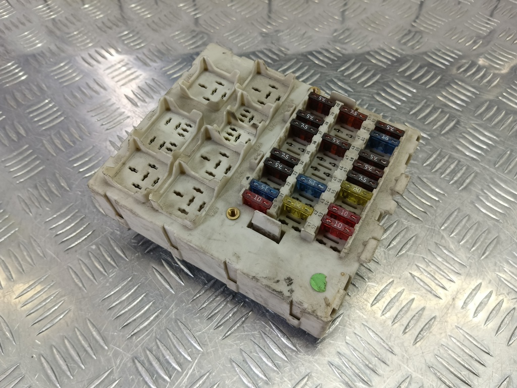 блок предохранителей FORD Tourneo Connect  1360366, 630 рублей, Москва