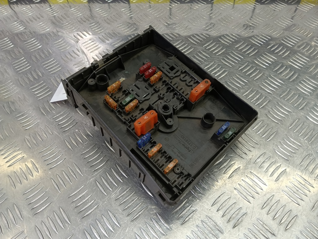 блок предохранителей Volkswagen Caddy  1K0937125C, 3850 рублей, Москва