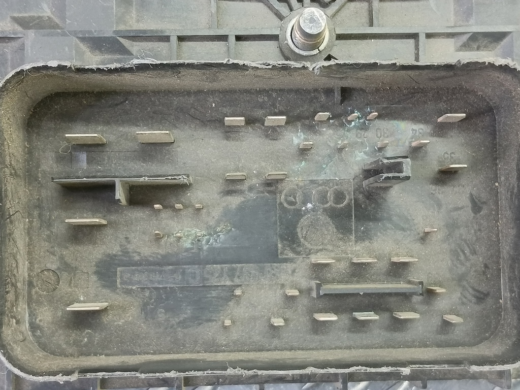 блок предохранителей Volkswagen Caddy  1K0937125C, 3850 рублей, Москва