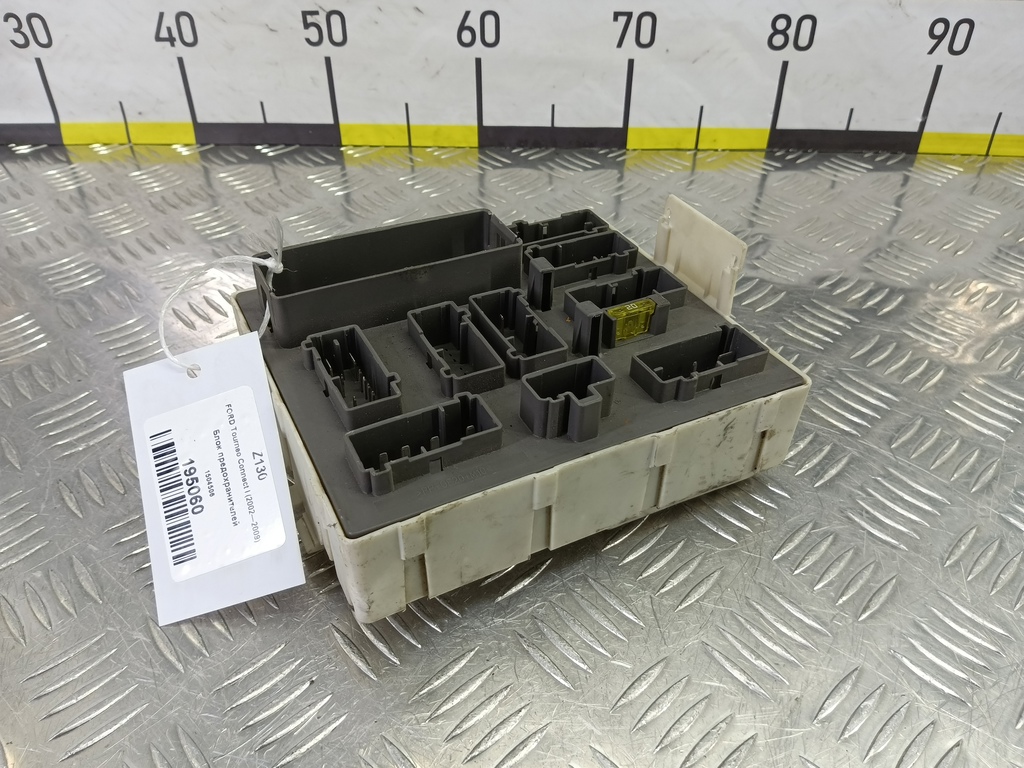 блок предохранителей FORD Tourneo Connect  1504506, 860 рублей, Москва
