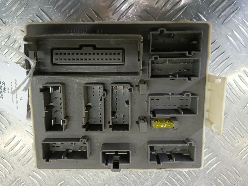 блок предохранителей FORD Tourneo Connect  1504506, 860 рублей, Москва