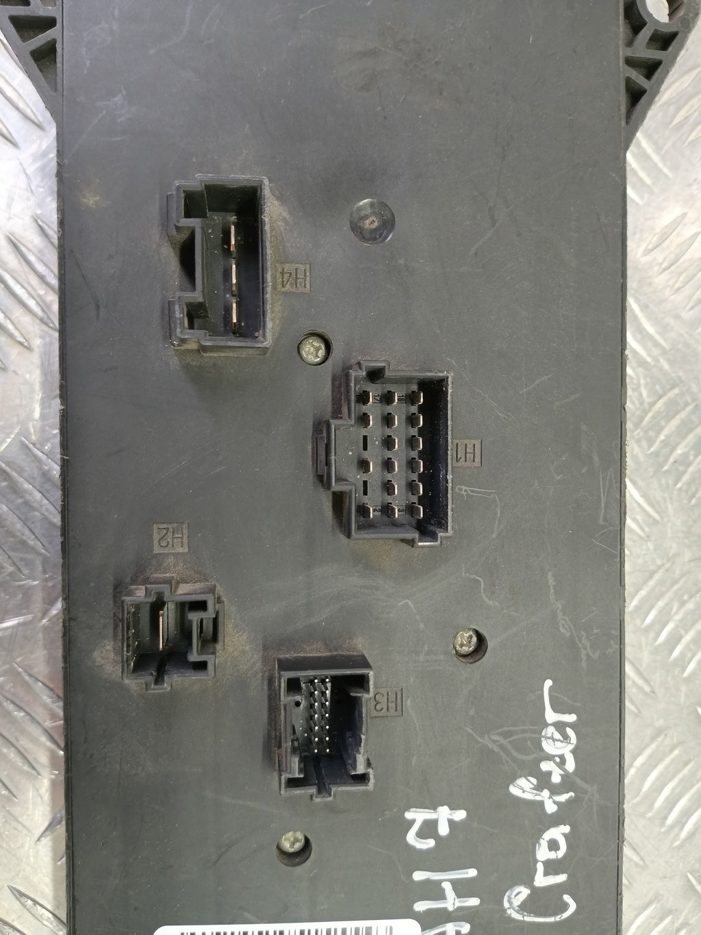 блок предохранителей Volkswagen Crafter  2E0937615B, 2470 рублей, Москва