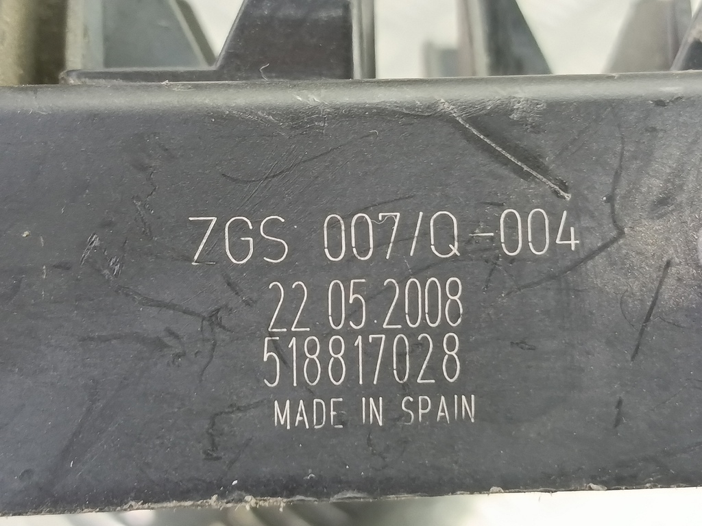 блок предохранителей Volkswagen Crafter  2E0937615B, 2470 рублей, Москва