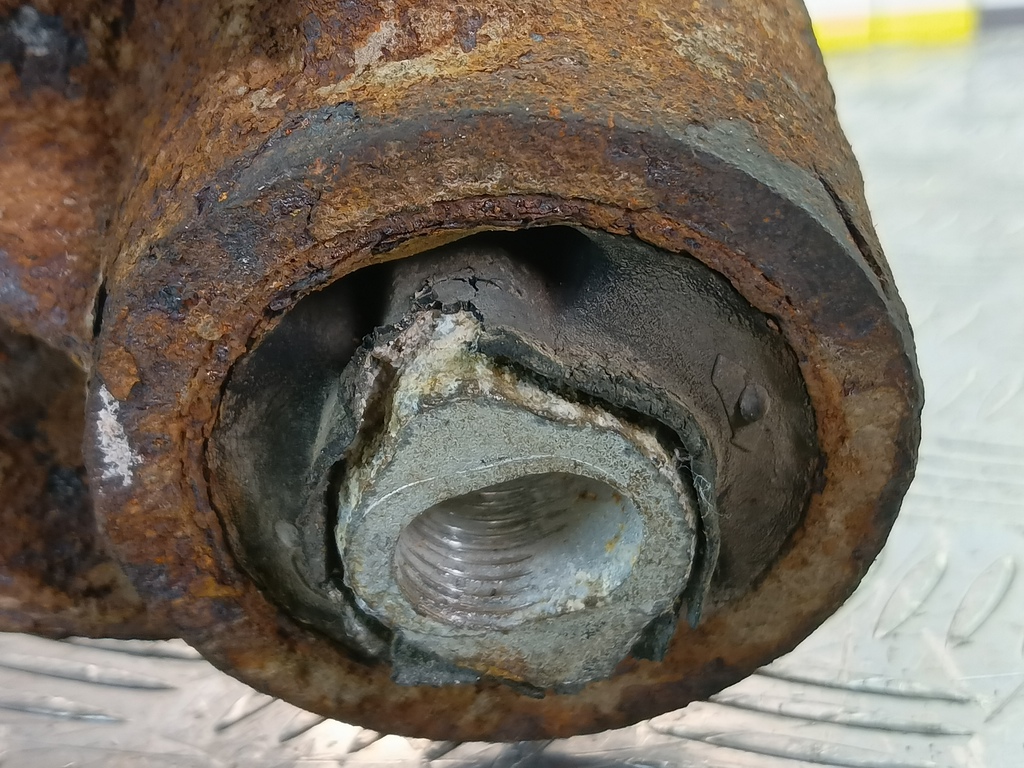 редуктор заднего моста LAND ROVER DISCOVERY  TVK500240, 2820 рублей, Москва