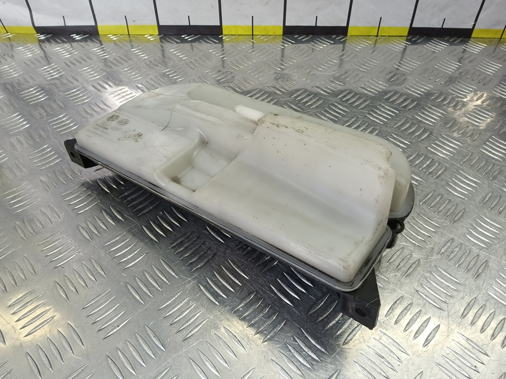 бачок расширительный Hyundai TUCSON 2.0 MT (140 л.с.)Tucson  I (2004—2011) Внедорожник 254312E000, 630 рублей, Москва