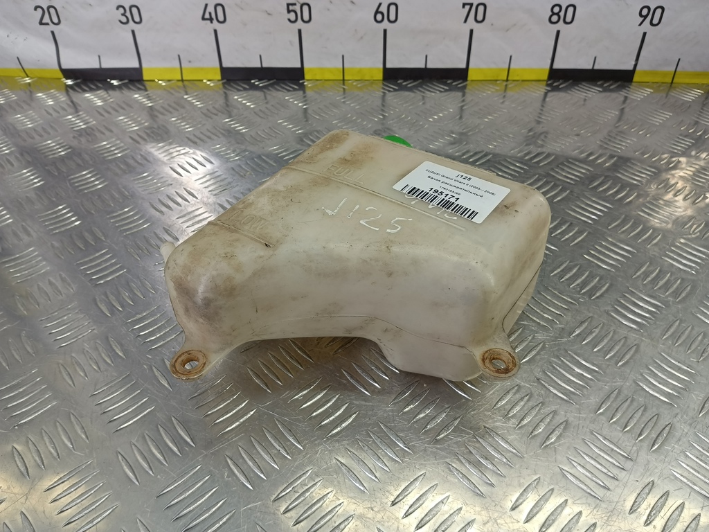 бачок расширительный SUZUKI Grand Vitara 1.6 4WD MT (106 л.с.)Grand Vitara  II (2005—2008) Внедорожник 1793165J00, 750 рублей, Москва