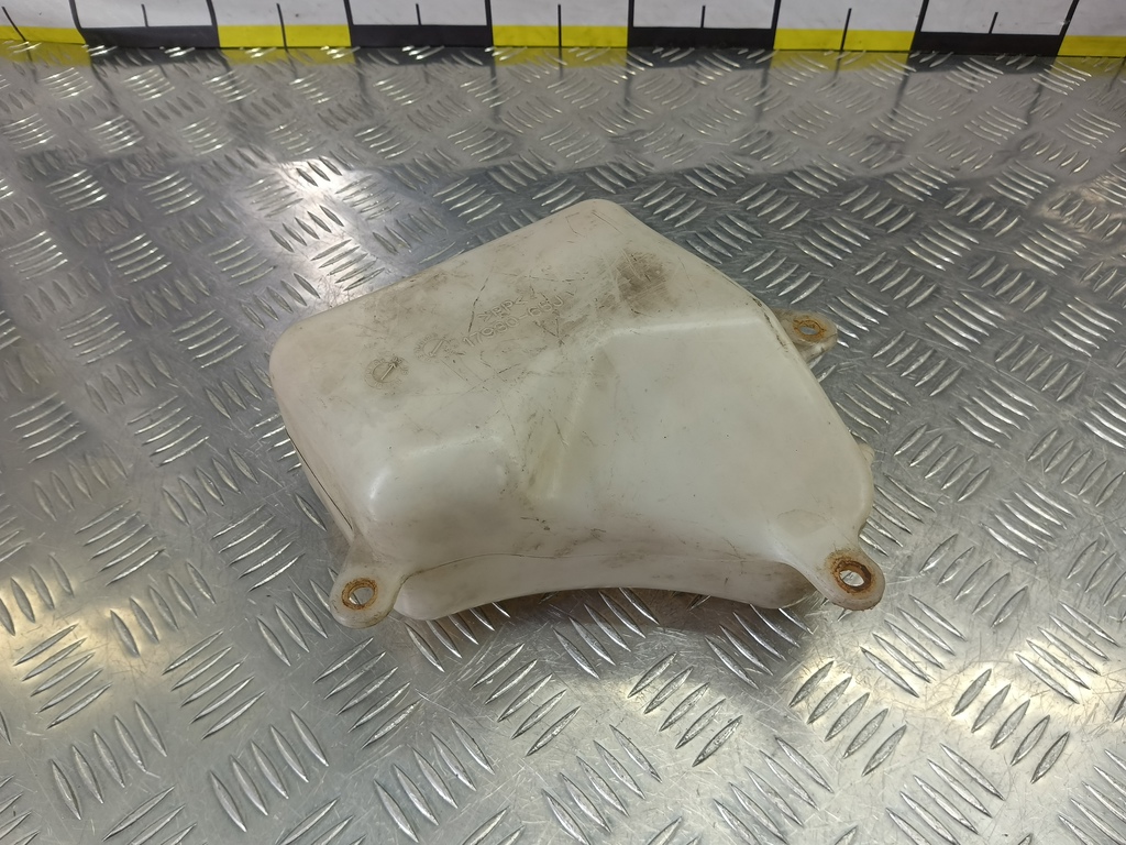 бачок расширительный SUZUKI Grand Vitara 1.6 4WD MT (106 л.с.)Grand Vitara  II (2005—2008) Внедорожник 1793165J00, 750 рублей, Москва