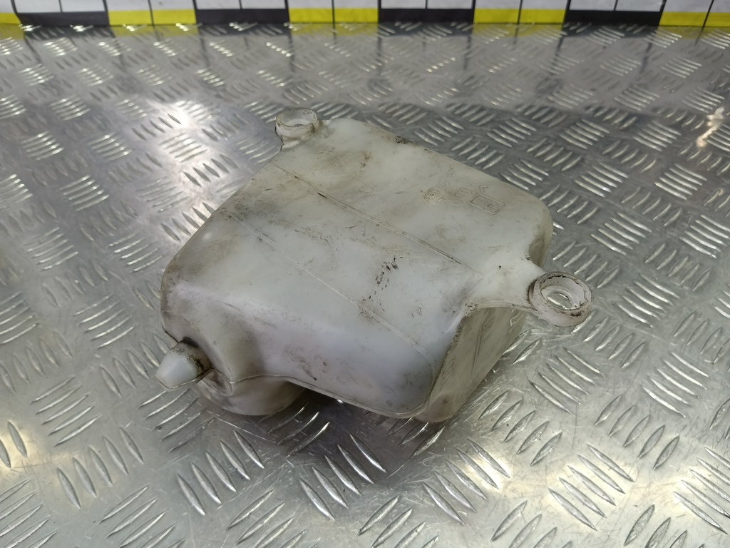 бачок расширительный MITSUBISHI PAJERO SPORT  MR386070, 520 рублей, Москва