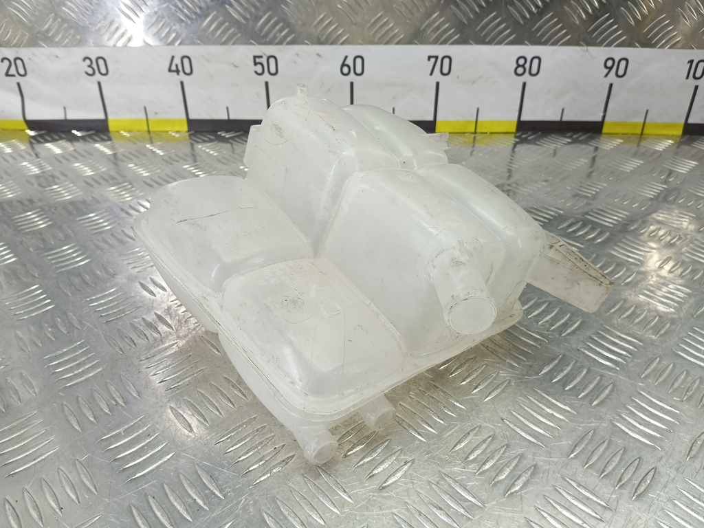 бачок расширительный FORD Focus  1717053, 2240 рублей, Москва