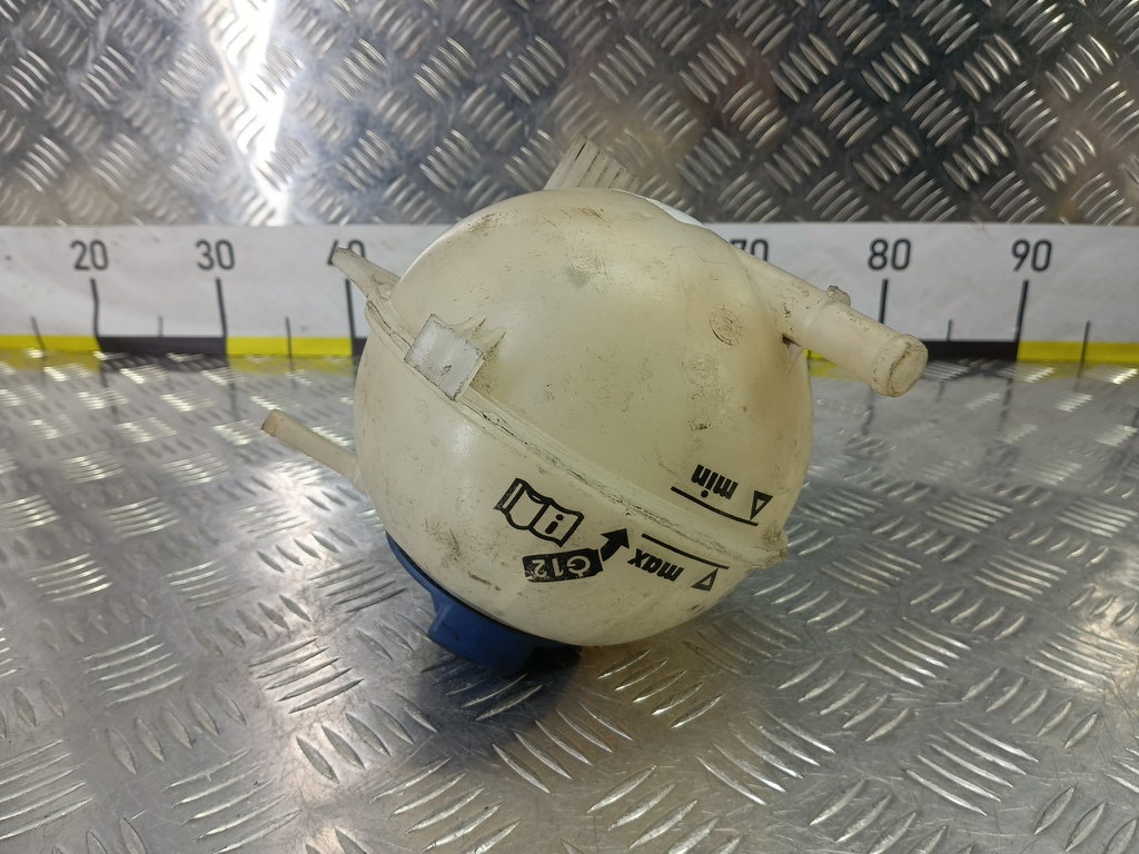 бачок расширительный Volkswagen   6Q0121407, 1320 рублей, Москва