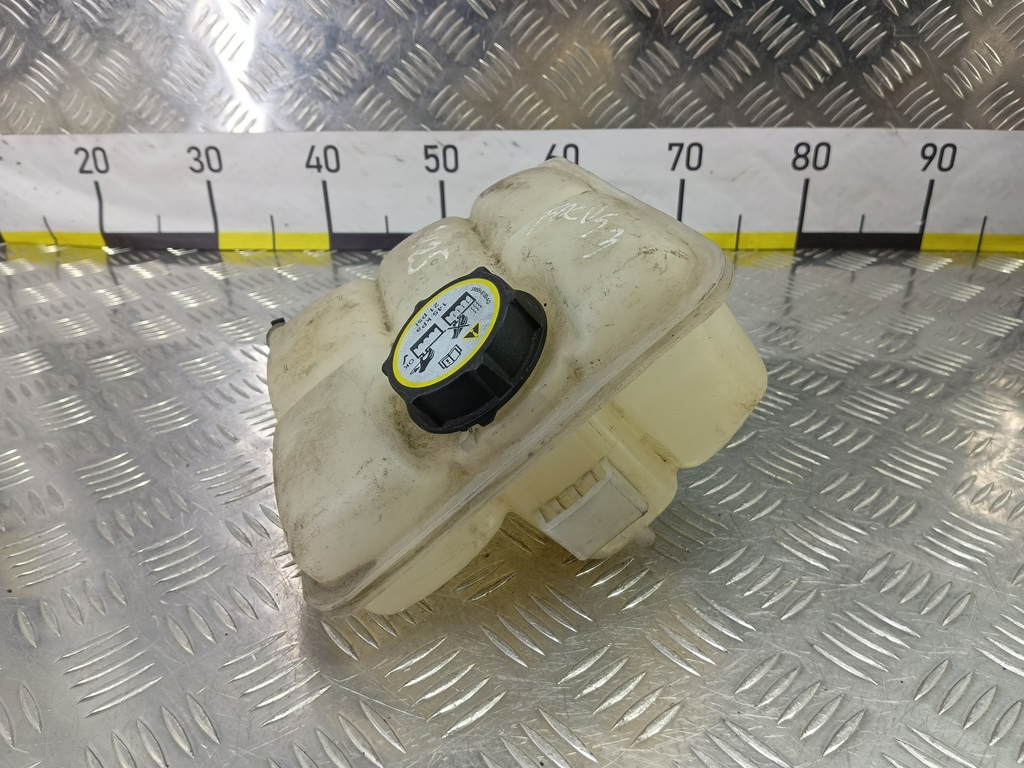 бачок расширительный FORD Focus  1717053, 2240 рублей, Москва