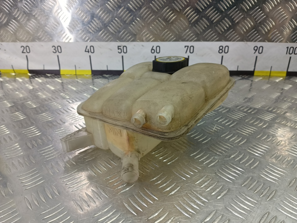 бачок расширительный FORD Focus  1717053, 2240 рублей, Москва