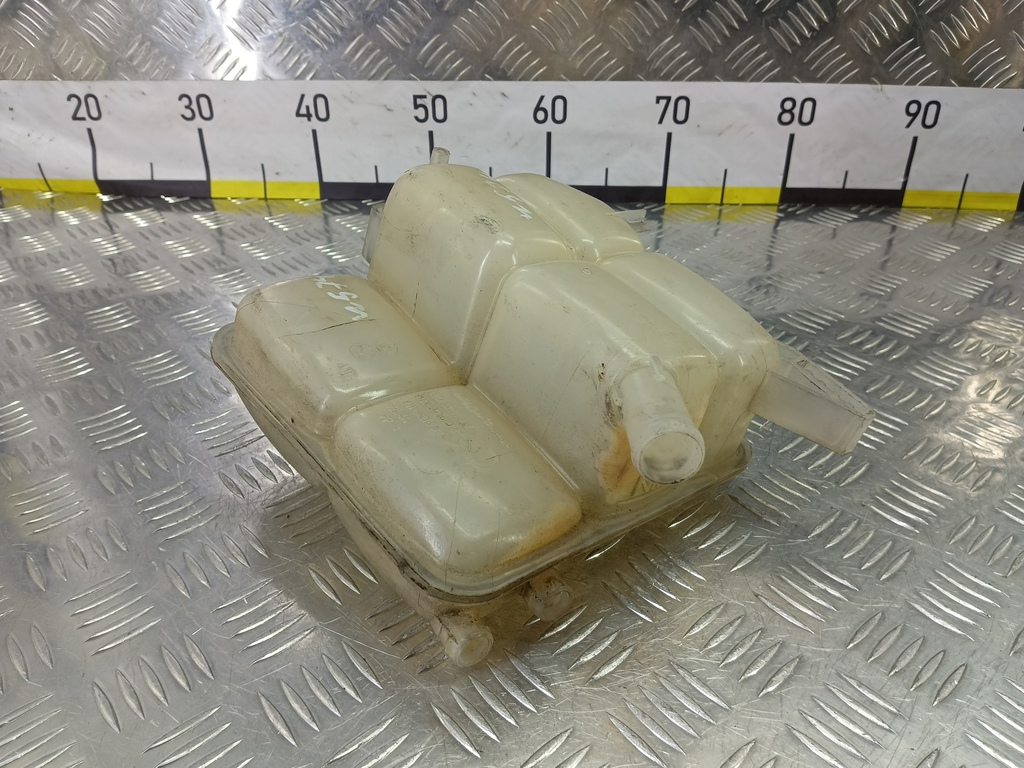 бачок расширительный FORD Focus  1717053, 2240 рублей, Москва