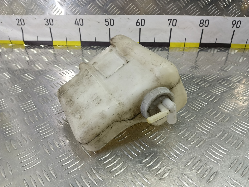 бачок расширительный MITSUBISHI PAJERO  MR404879, 630 рублей, Москва