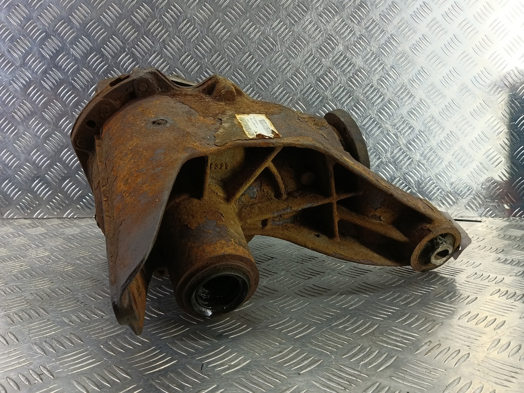 редуктор заднего моста LAND ROVER DISCOVERY  TVK500430, 75150 рублей, Москва