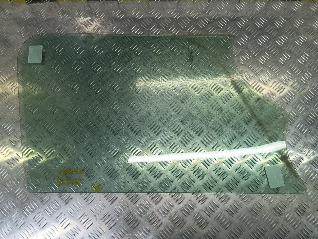 стекло двери Renault Master  803000709R, 3160 рублей, Москва