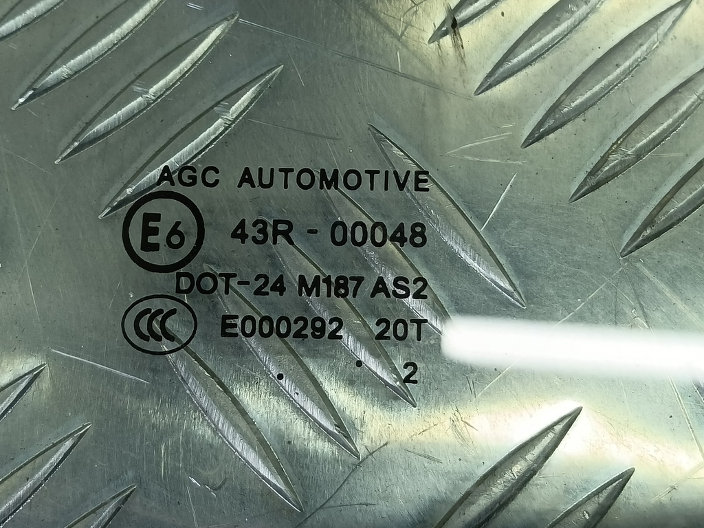 стекло двери Peugeot Expert  9202J7, 3160 рублей, Москва