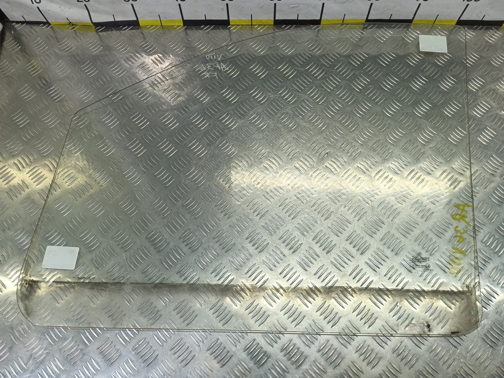 стекло двери MERCEDES-BENZ Vito  A6397250310, 750 рублей, Москва