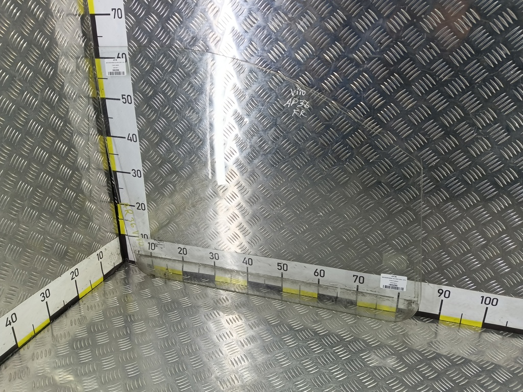 стекло двери MERCEDES-BENZ Vito  A6397250310, 750 рублей, Москва