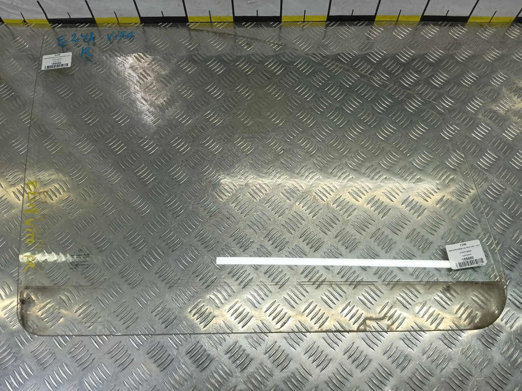 стекло двери MERCEDES-BENZ Vito  A6397250310, 750 рублей, Москва