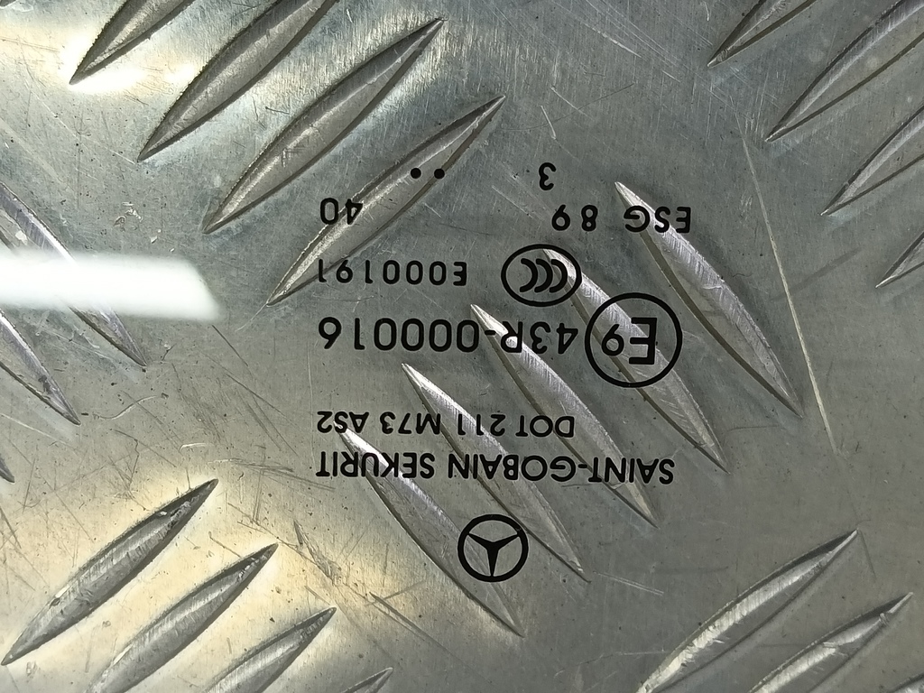 стекло двери MERCEDES-BENZ Vito  A6397250310, 750 рублей, Москва
