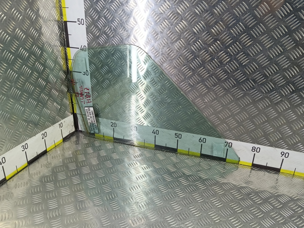 стекло двери FORD Transit  2036864, 3160 рублей, Москва