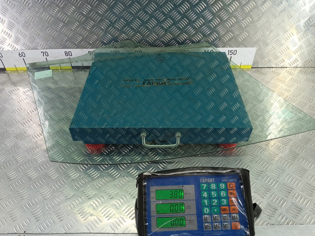 стекло двери FORD Tourneo Connect  1812628, 5000 рублей, Москва