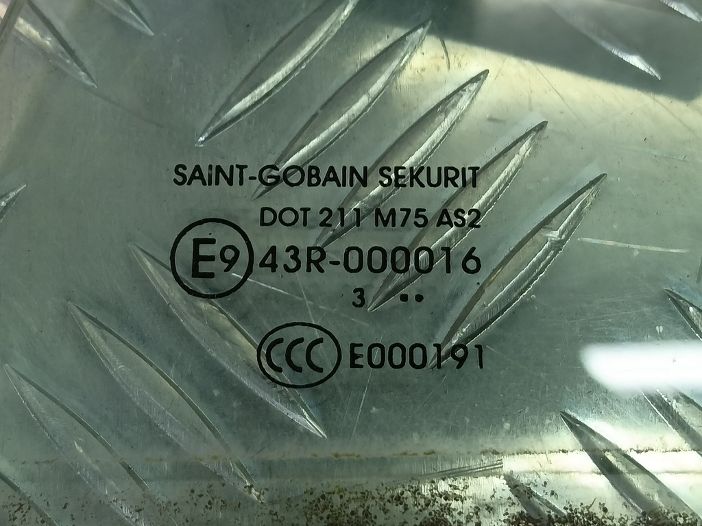 стекло двери Peugeot Partner  9201L9, 2590 рублей, Москва