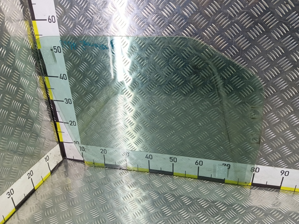 стекло двери MERCEDES-BENZ Sprinter  A9067250310, 630 рублей, Москва