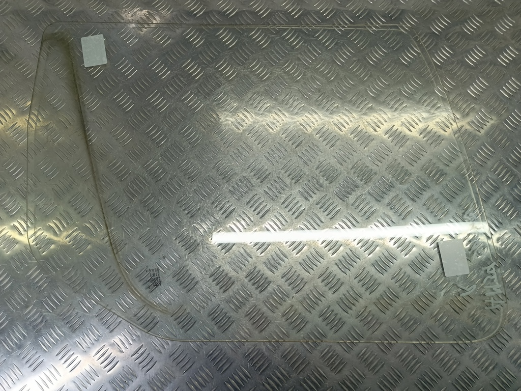 стекло двери MERCEDES-BENZ Sprinter  A9067250110, 860 рублей, Москва